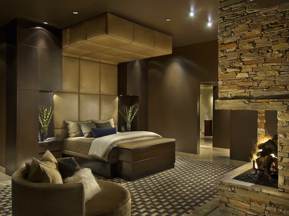 contemporary desert retreat master bedroom