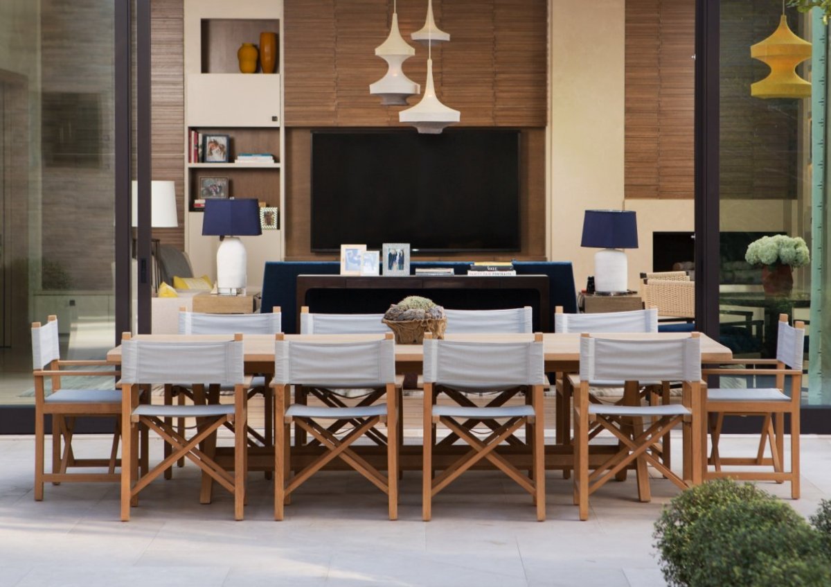 Beverly Hills Modern outdoor dining area