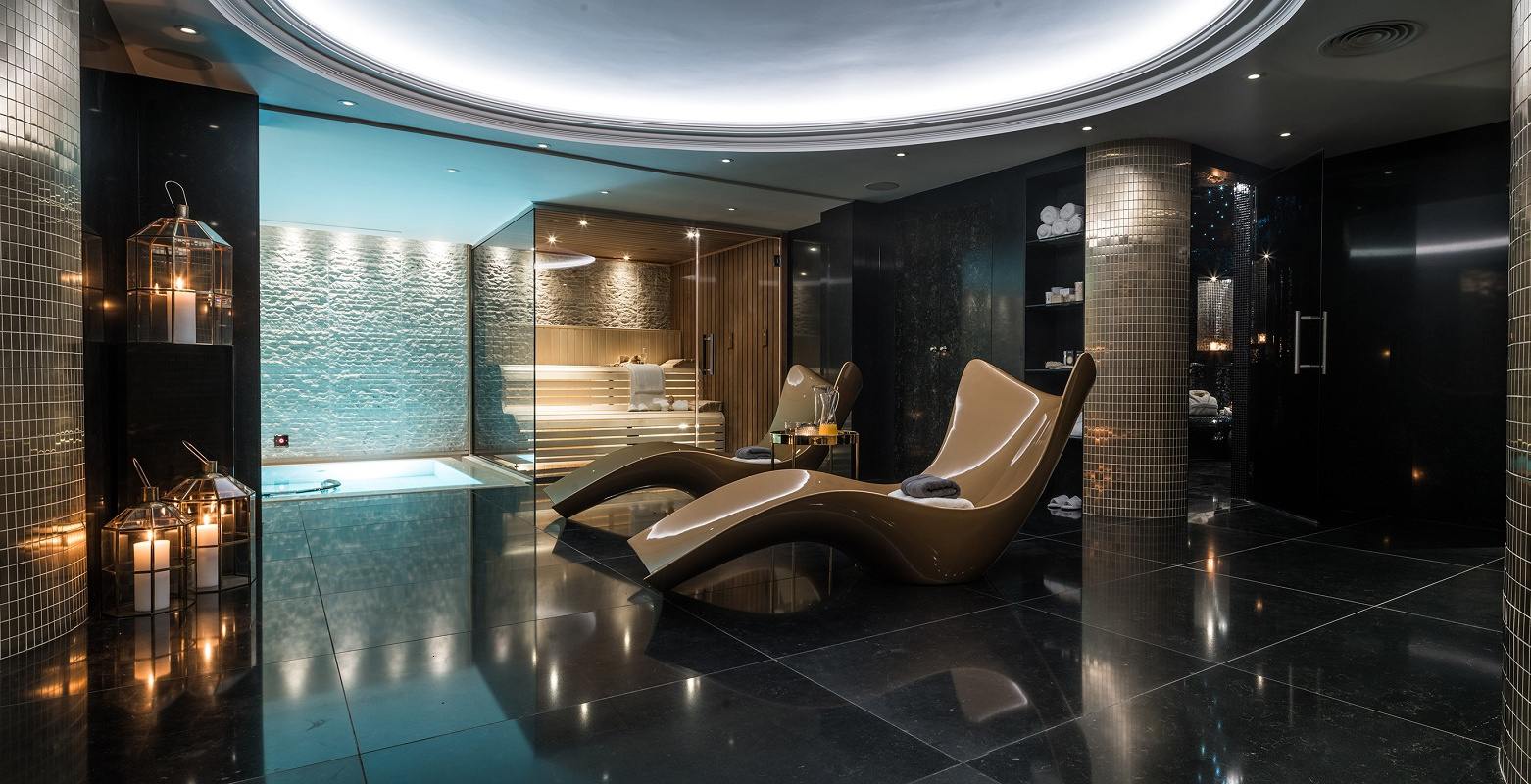 Neo-Georgian style spa lounge