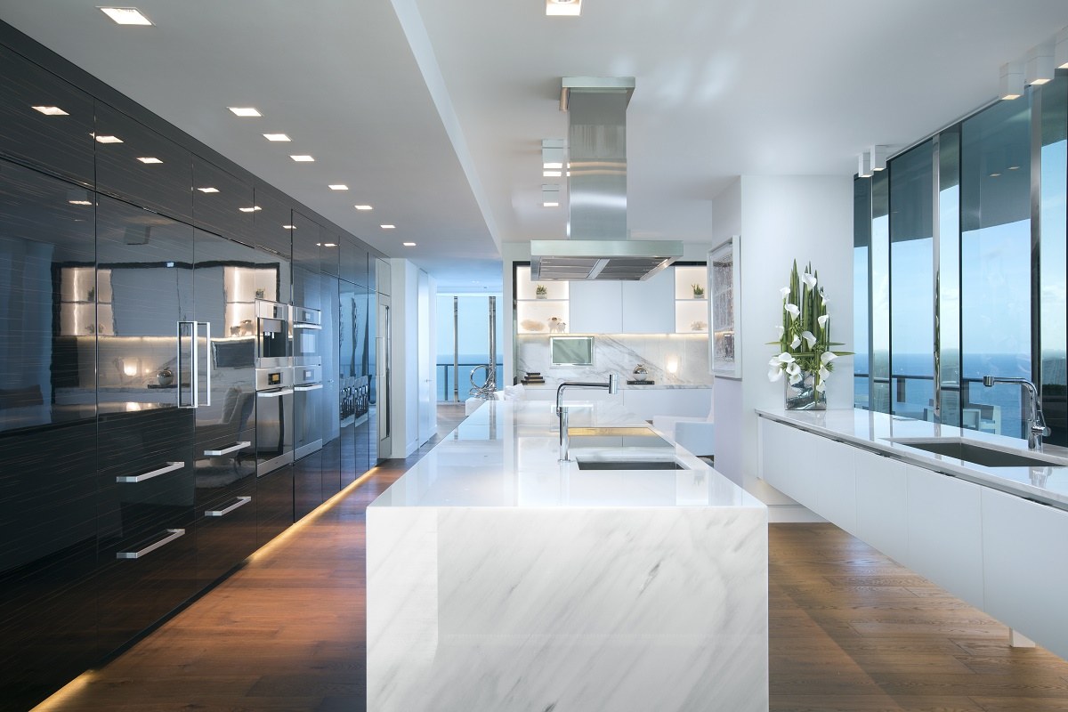 Regalia contemporary residence kitchen